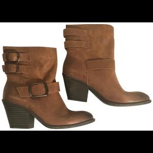 Leather Lucky Brand buckled booties